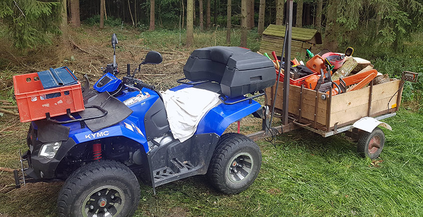 Quad, Holzarbeiten - Sailer-Rohrwild GbR, Regensburg, Obertraubling